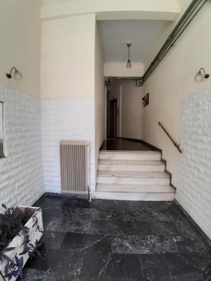 Diana'S Apartment Athens Exterior photo